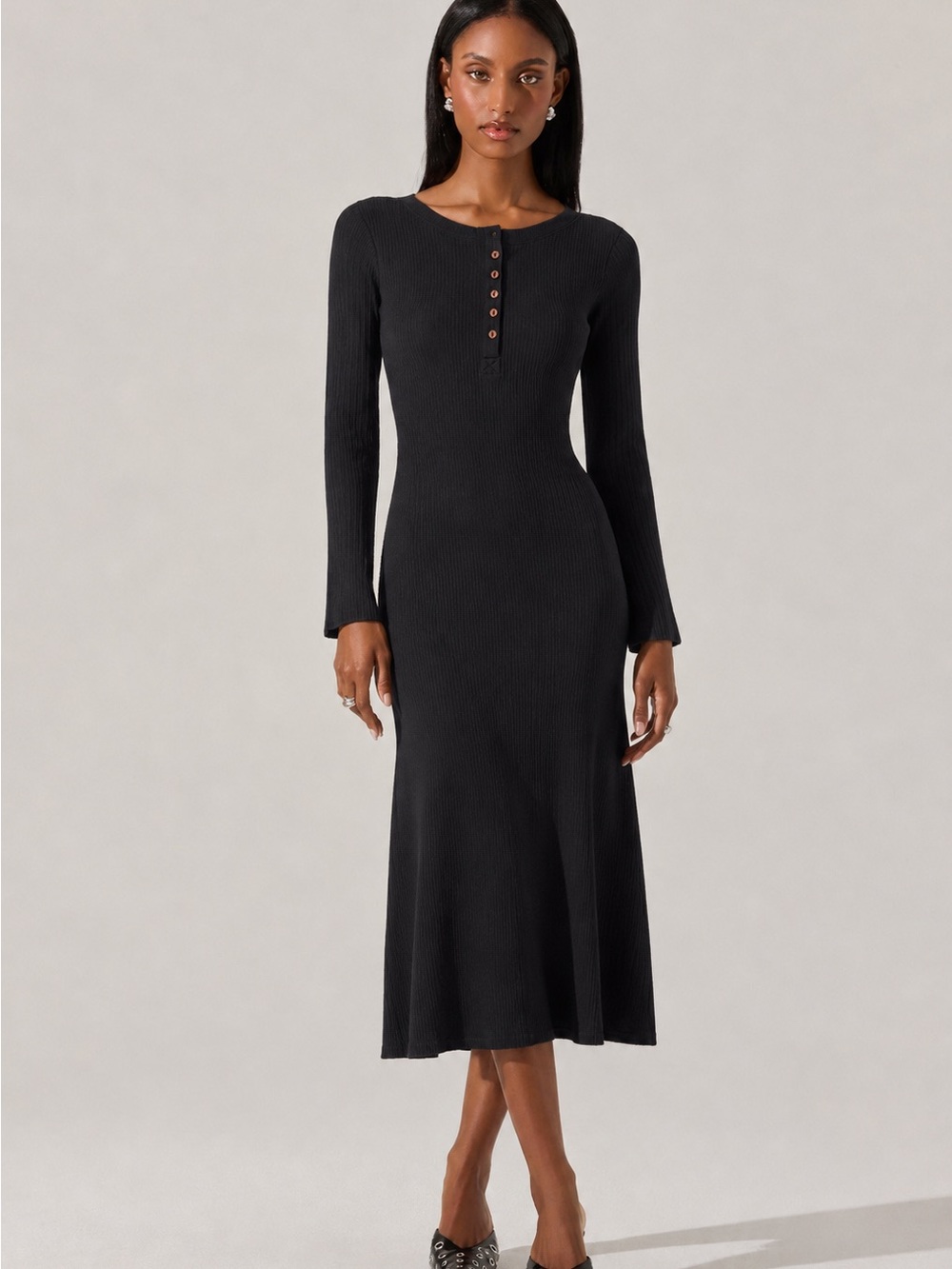 Black Long-Sleeve Ribbed Midi Dress